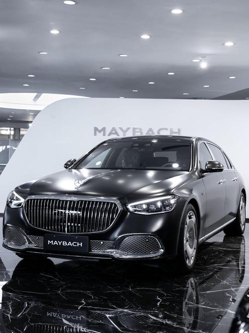 东莞1岚图汽车的售后服务让用户无忧出行，迈巴赫未来的豪华车趋势