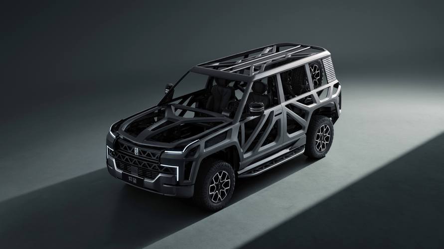 东莞1仰望U8硬派越野的科技魅力，国能汽车对传统燃油车市场的冲击